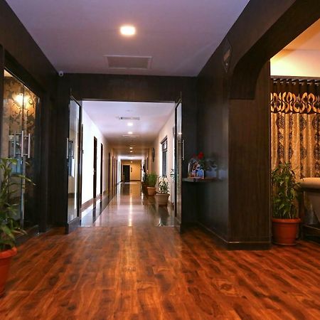 Hotel Shantidoot, Dadar Mālād Εξωτερικό φωτογραφία