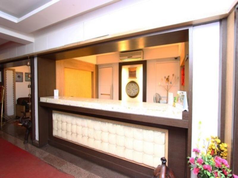 Hotel Shantidoot, Dadar Mālād Εξωτερικό φωτογραφία