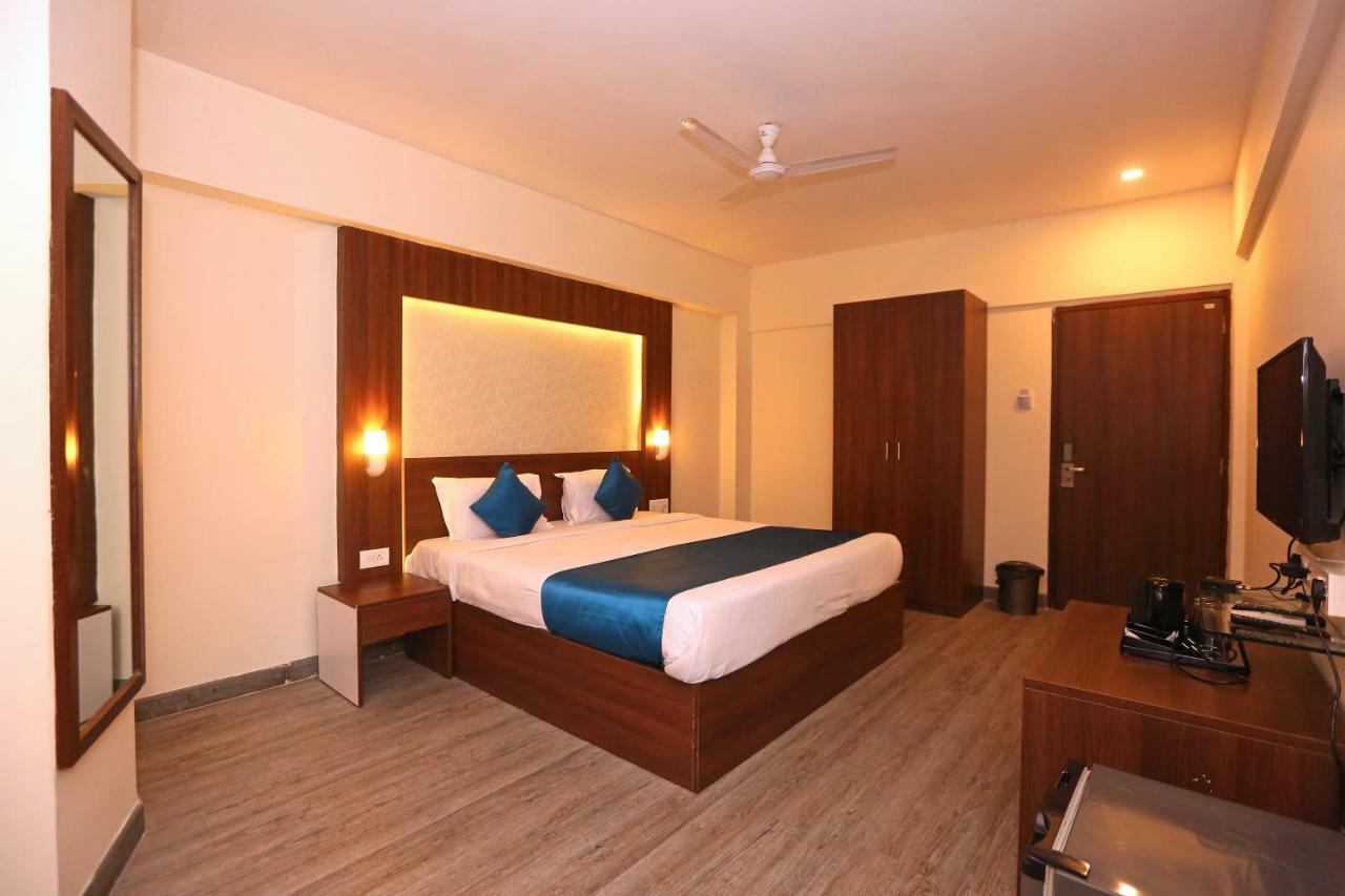 Hotel Shantidoot, Dadar Mālād Εξωτερικό φωτογραφία